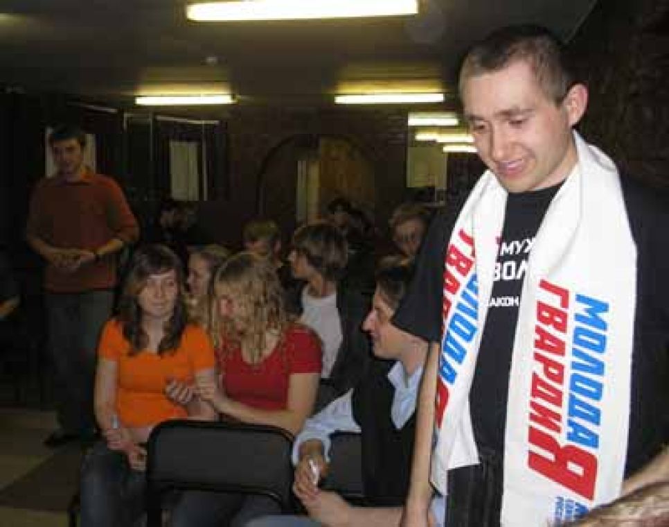 У алтайских "молодогвардейцев" появилось новое направление в
работе: они намерены создать первичные ячейки во всех
региональных вузах.