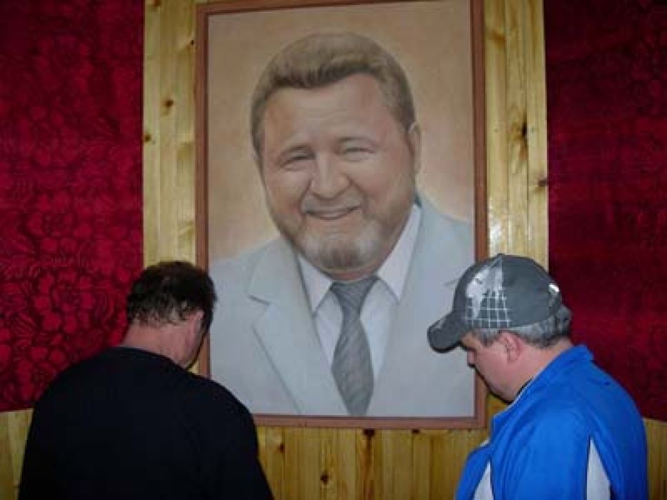 Мероприятия по увековечиванию памяти Михаила Евдокимова не
будут закончены в срок из-за ликвидации специальной группы,
занимающейся этим вопросом.