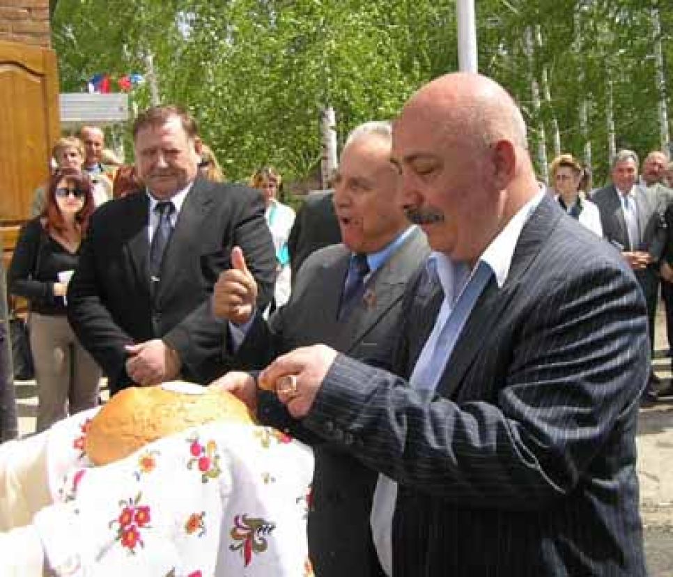 В Алтайском крае открылся первый завод по переработке
углеводородного сырья.