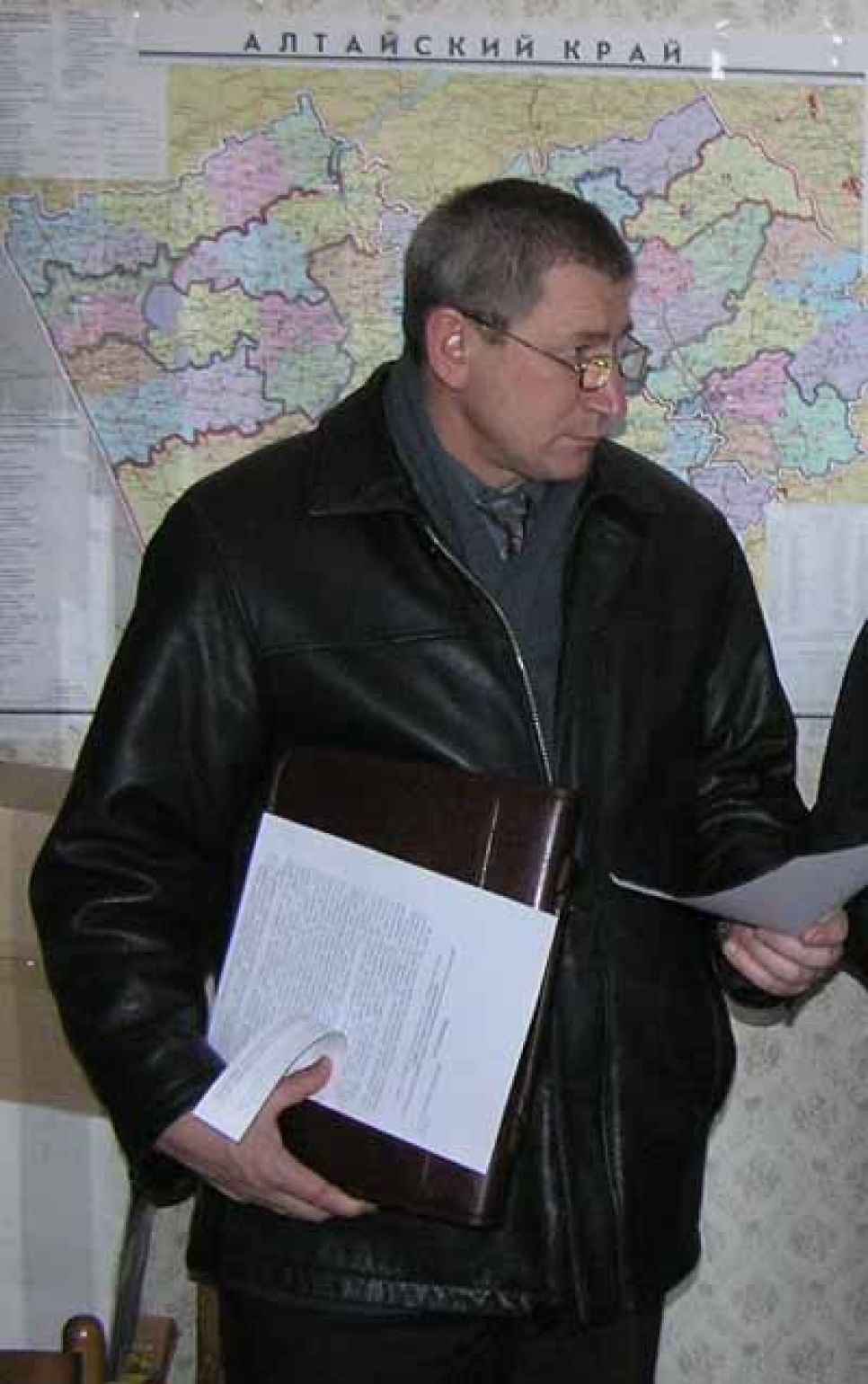 Владимир Небальзин: "Приостановление действия запрета на
проведение митингов на площади Советов есть осознание Александром
Карлиным консолидации разновекторных политических сил".
