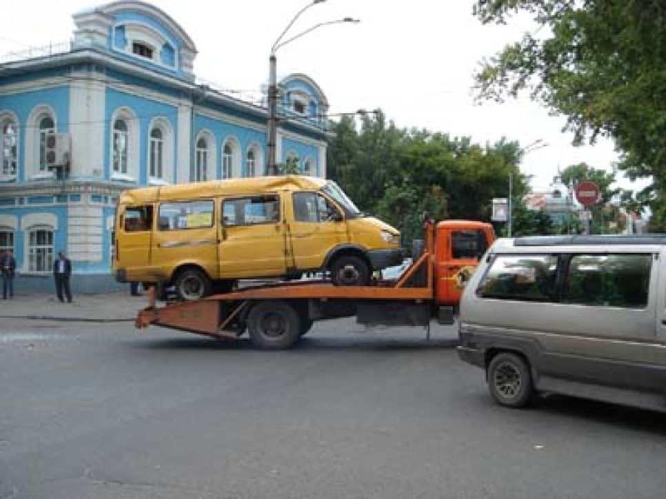 Движение по перекрестку на проспекте Ленина в районе аварии
возобновлено.