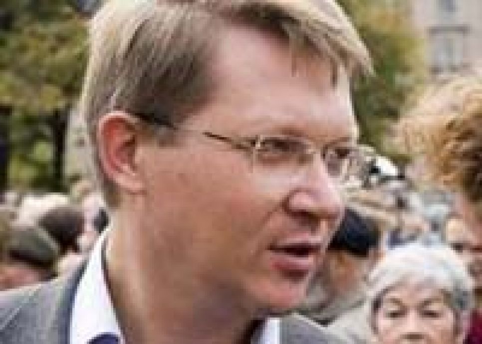 Барнаульский думец Владимир Рыжков о "Марше несогласных" в
Москве: "Чрезмерная полицейщина!"