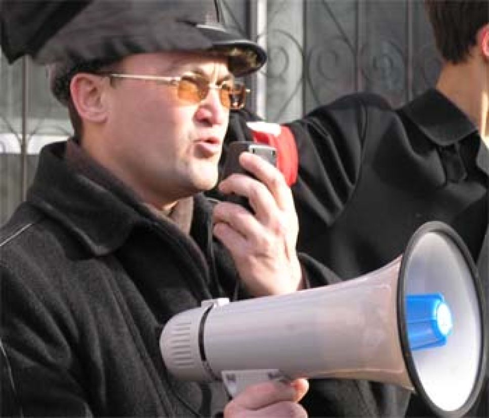 В Барнауле прошел митинг против новых тарифов "Сибирьтелекома".