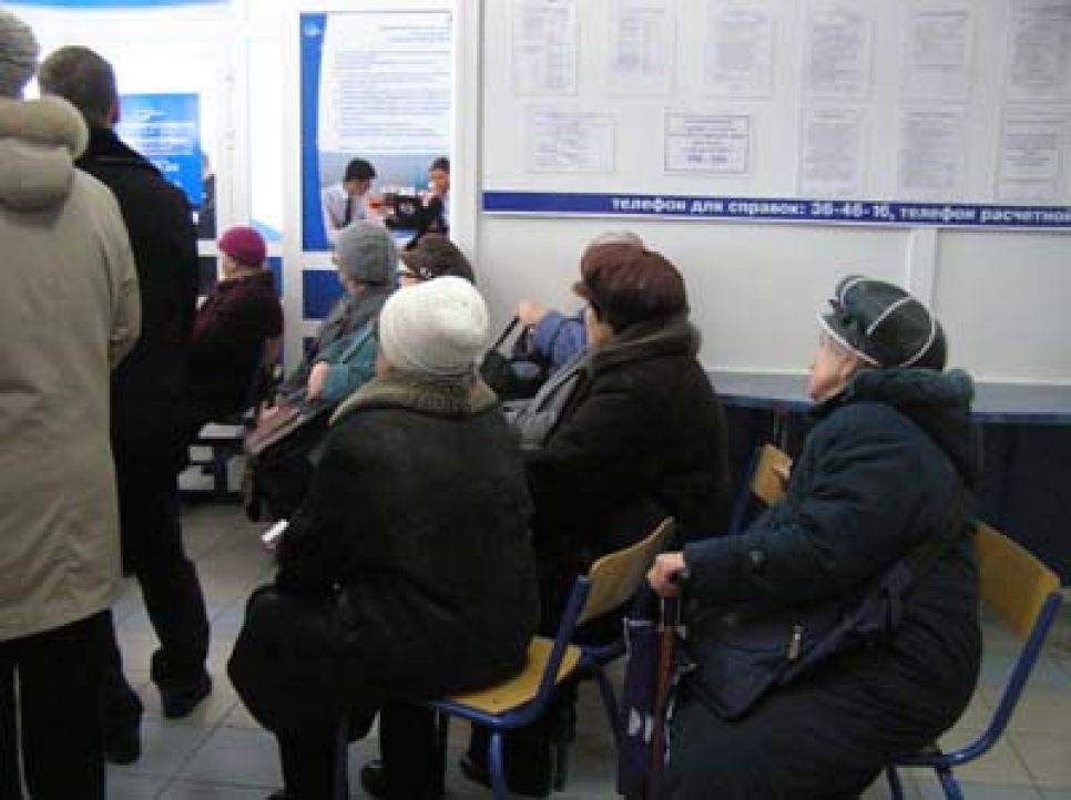 Абоненты "Сибирьтелекома" в Барнауле пока
никого не штурмуют, но сотрудники компании уже
баррикадируются.