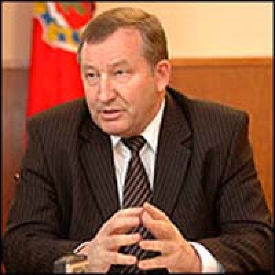 Губернатор Алтайского края привел в пример зависимой от него
прессе независимого журналиста Негреева.