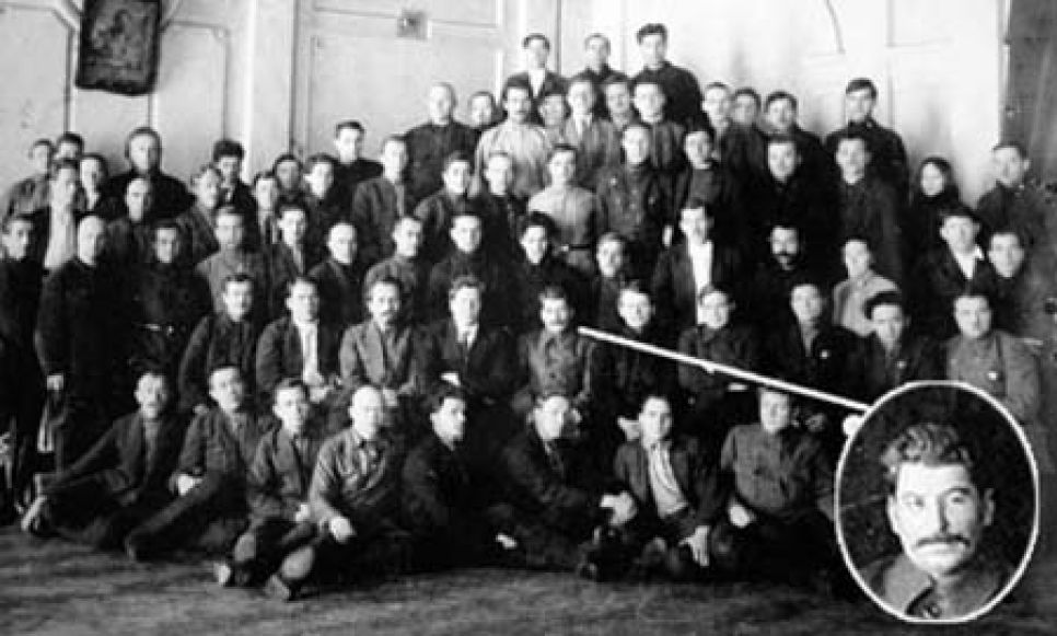 ЖЖ-юзер SkyDrinker о планах барнаульских сталинистов:
бесстыдный пиар на крови!