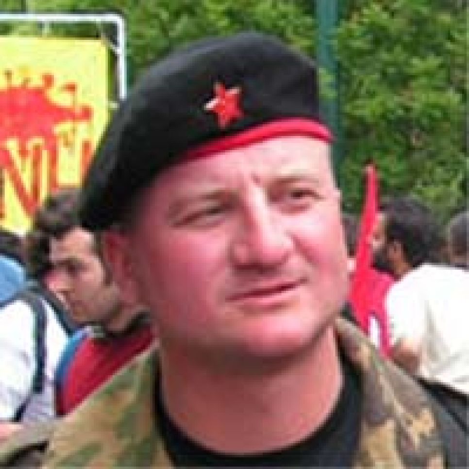 Руководитель алтайского комсомола Александр Ткачев aka
Котовский: До реального единства левым силам - как до Москвы
пешком...