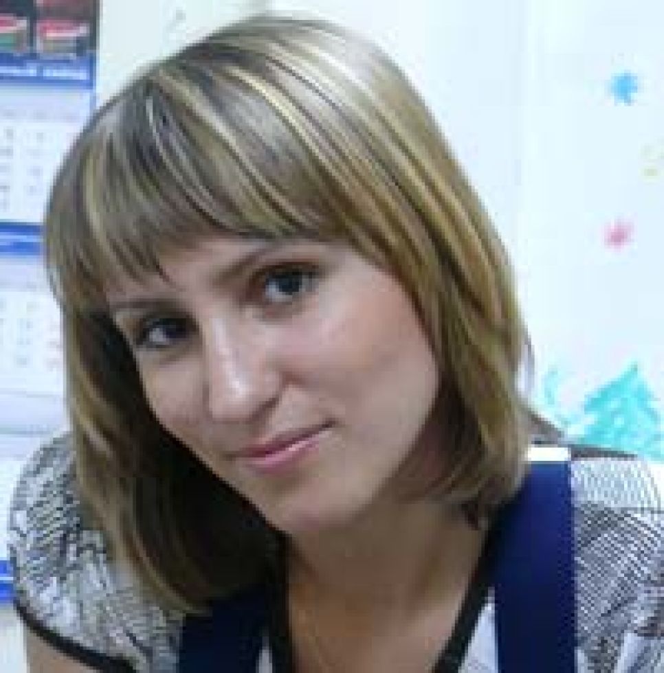 Журналист Юлия Яковлева: Приостановив строительство дороги,
моста и реконструкцию бийского аэропорта, власти "отсеивают"
много потенциальных клиентов турзоны...