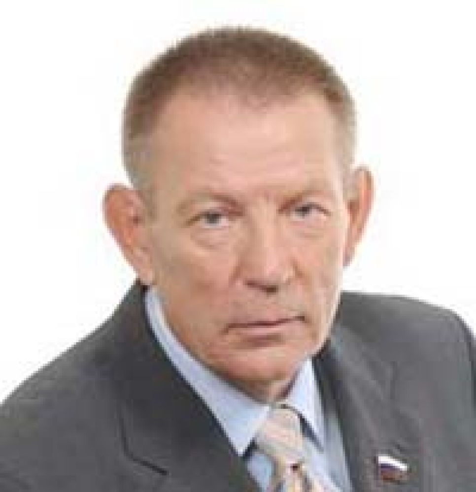 Лидер алтайских "единороссов" Николай Герасименко
оценил итоги выборов как "однозначную победу".