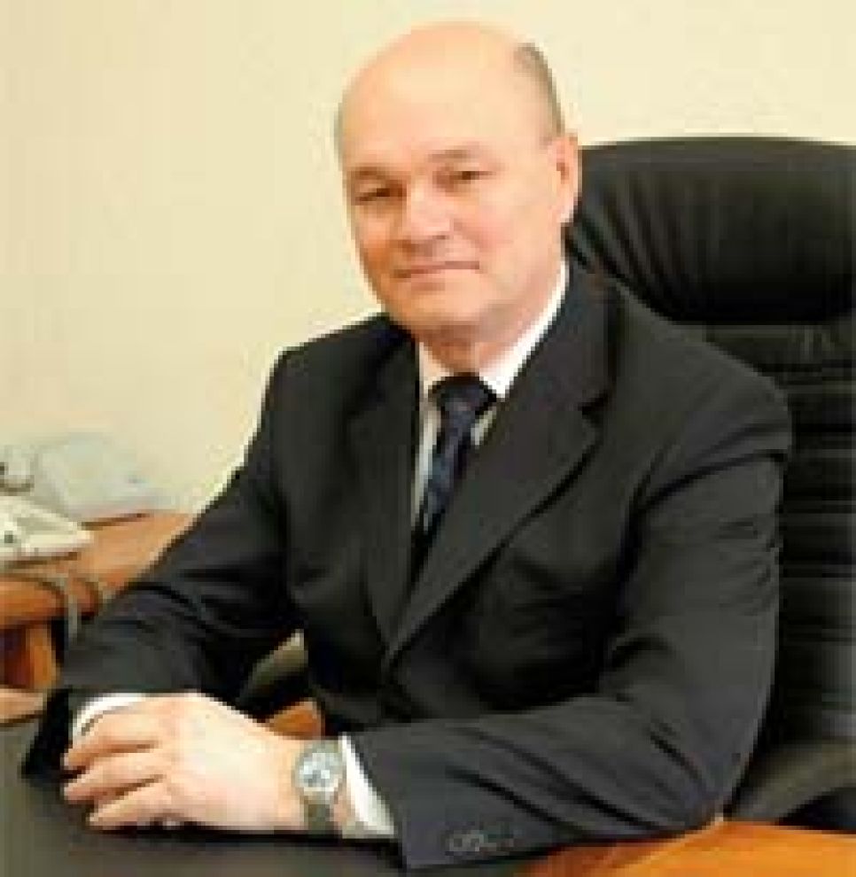 Вице-губернатор Михаил Щетинин - о начале работы властей
Алтайского края над программой получения статуса особой аграрной
территории.