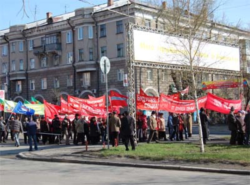 Праздничный первомайский митинг. Фоторепортаж.