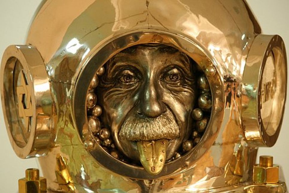 В Госдуму завезли бриллианты по 2 миллиона рублей: губернатор
открыл в российском парламенте выставку "Таланты Алтайского края".