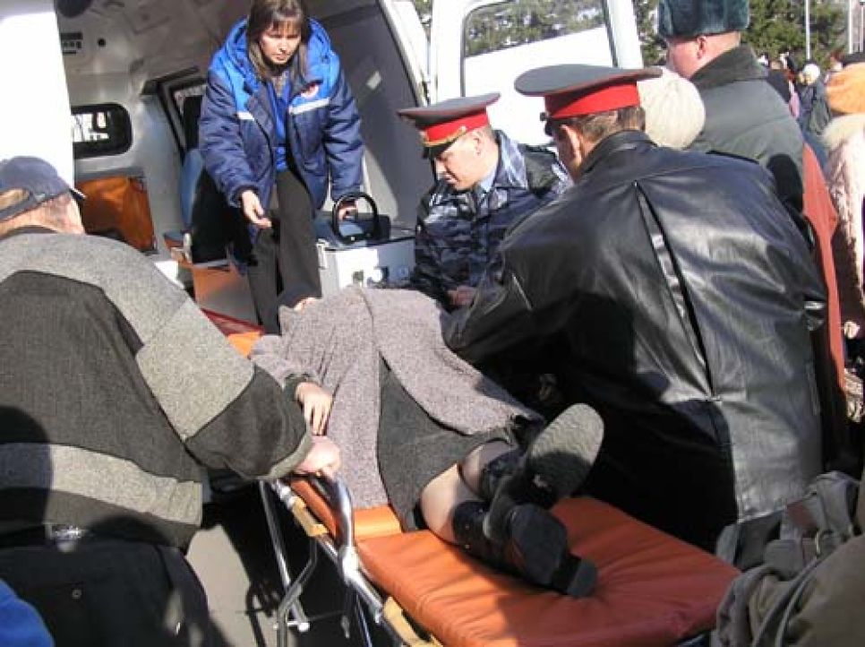 В Барнауле 30 октября пенсионеры вновь протестовали против
отмены льготного проездного и перекрывали главный проспект
города. Фоторепортаж.