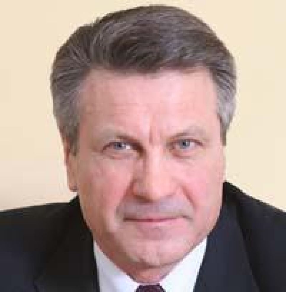 Вице-спикер Заксобрания Алтайского края Сергей Землюков о
социально-экономическом положении региона накануне отчетного
доклада губернатора.