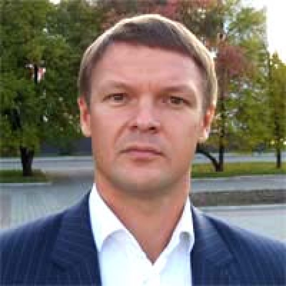 Депутат Госдумы Алексей Багаряков о тезисах доклада губернатора
Алтайского края Александра Карлина: пахнуло стилем застоя 70-х...