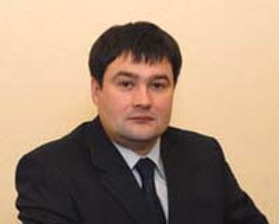 Депутат Госдумы от Алтайского края Владимир Семенов о
телеканале "Катунь-24": краевой бюджет не настолько богат, чтобы
финансировать 24-часовой телеканал для пиара губернатора и его
команды!