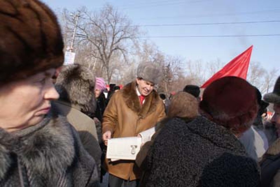 "Дождетесь хлебных бунтов!": в Барнауле прошел митинг против
роста цен и тарифов на услуги ЖКХ.