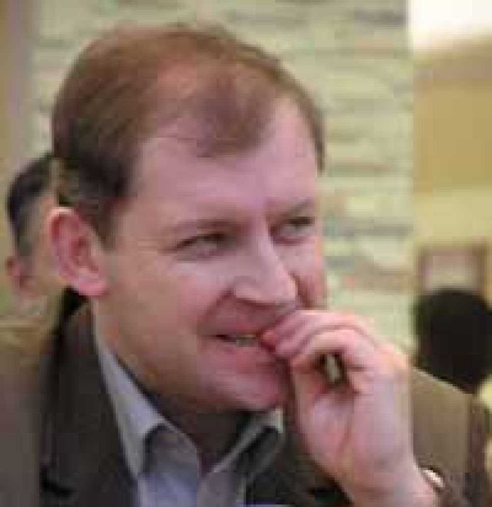 Руководитель аппарата алтайских "справедливороссов" Андрей
Ляпунов о создании правительства края: мы должны соответствовать
новому мировому порядку.