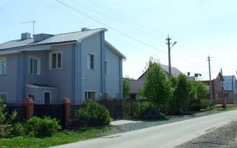 Продается коттедж в Барнауле, поселок Южный.