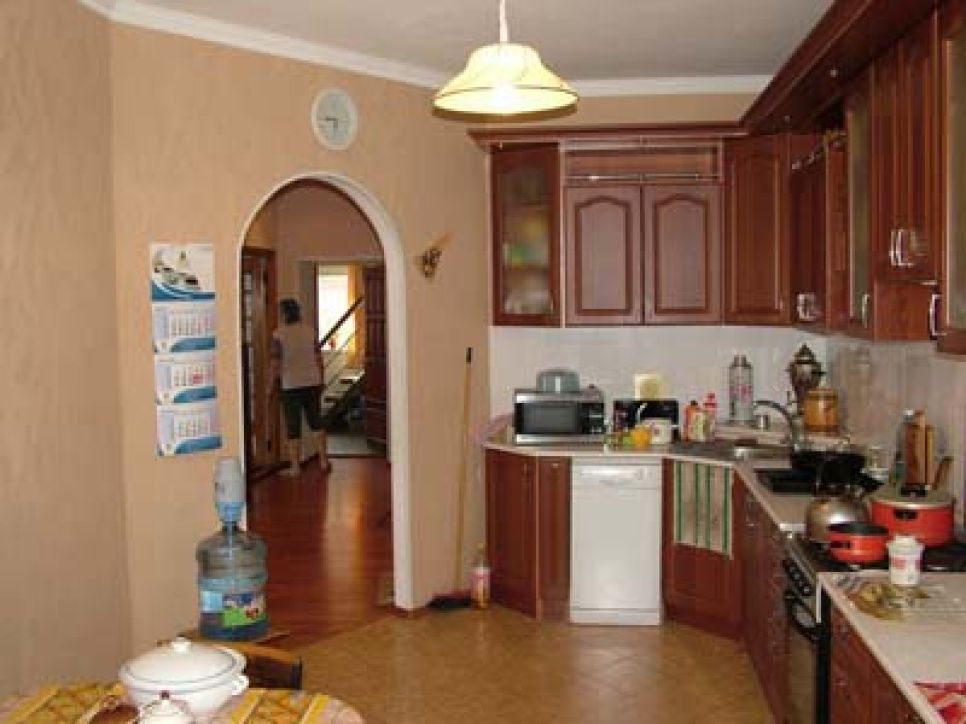 Продается коттедж в Барнауле, поселок Южный.
