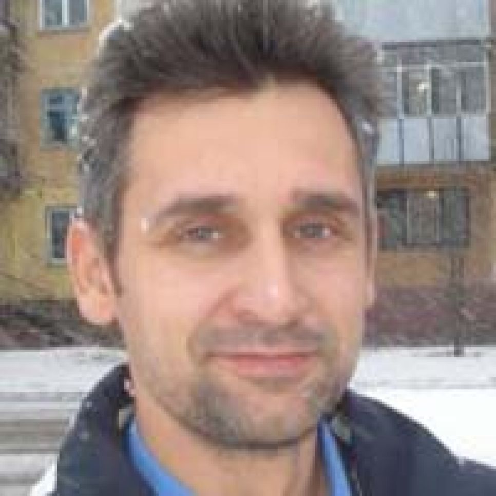 Общественник Сергей Андреев о том, как власти Алтайского
края тратили деньги на московских консультантов, обучавших их
пиариться.