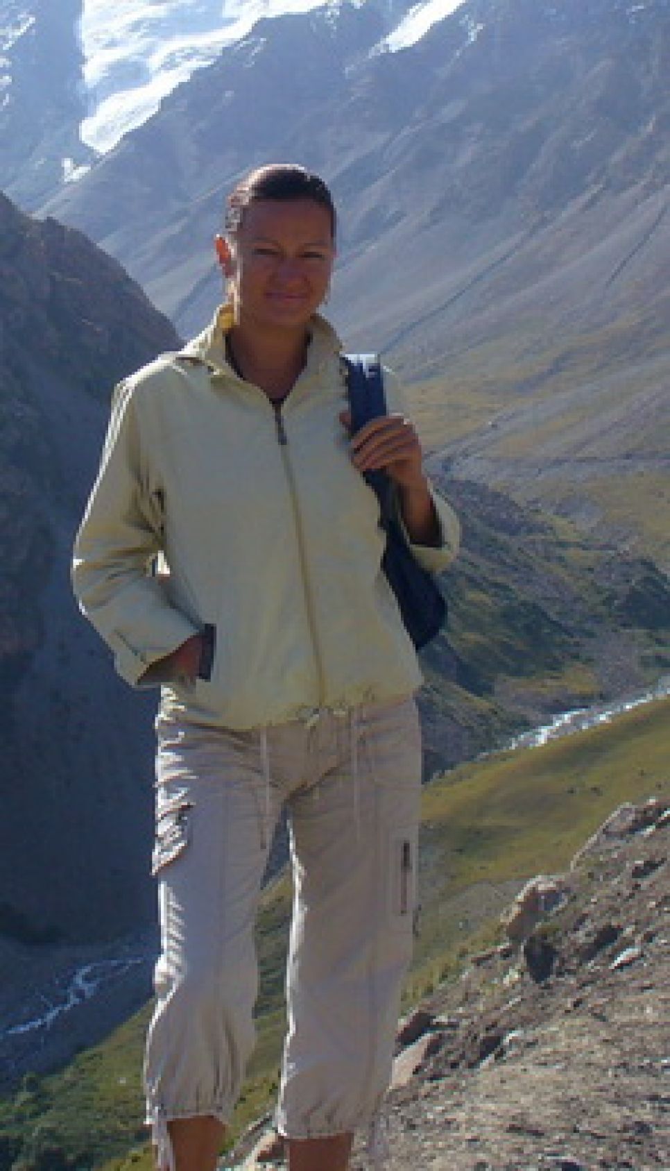 В Белокурихе с вертолета ищут пропавшую несколько дней назад туристку из Новосибирска.