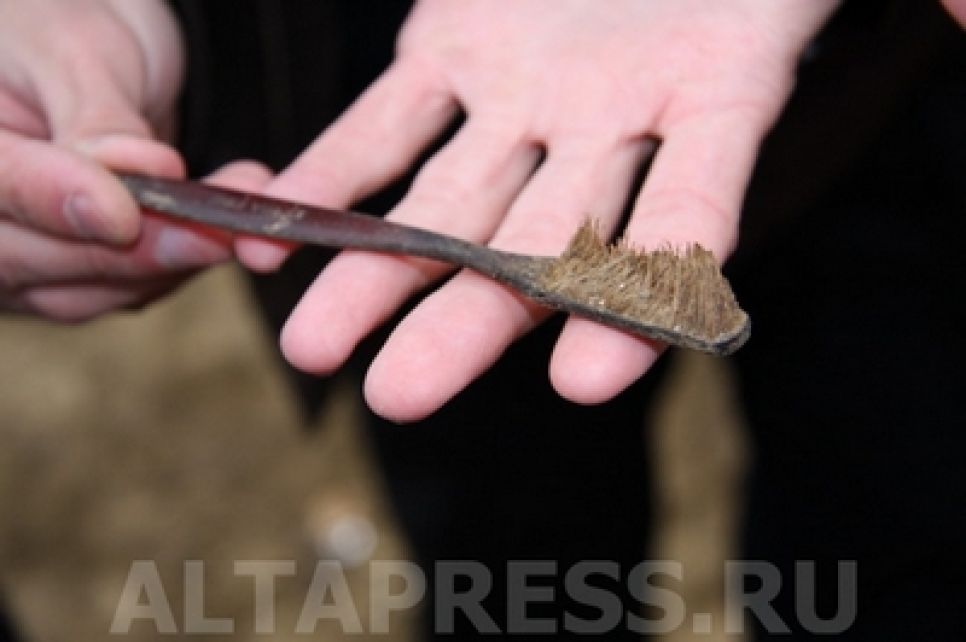 В Барнауле раскопки массовых захоронений показали, что убитыми
были солдаты Сибирской Армии адмирала Колчака.