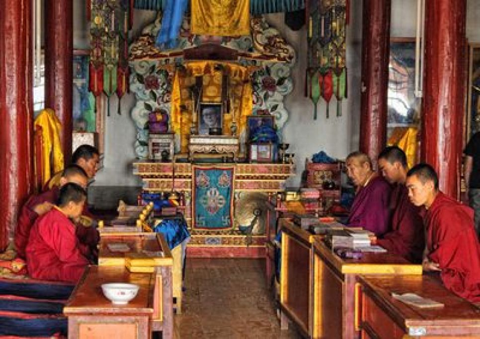 Барнаульские путешественники провели тематический вечер
знакомства с восточной культурой "Тибетские дневники".