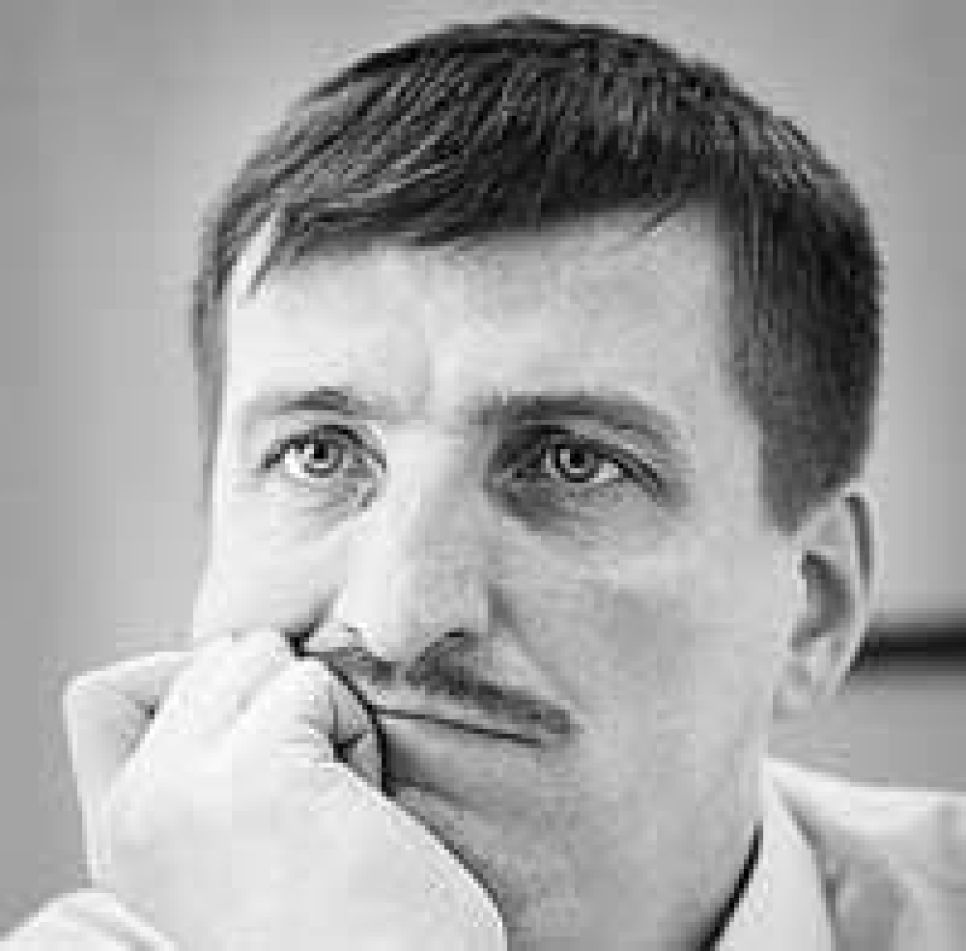 Эксперт по возрождению депрессивных российских деревень Глеб
Тюрин: сто лет назад крестьяне Алтая ответственно относились к
своему будущему. А сегодня утратили этот опыт...