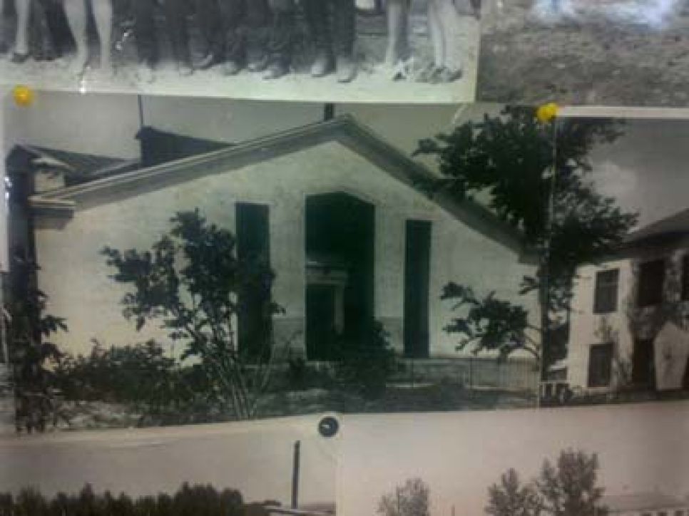 Житель Первомайского района Олег Боронин: Эх, господа
алтайские чиновники, увидели бы старые фронтовики - председатели
колхозов, что творится при вас на селе...