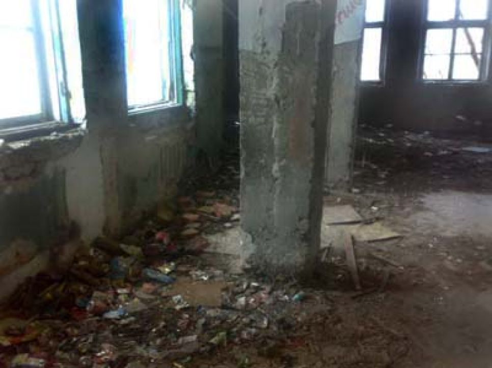 Житель Первомайского района Олег Боронин: Эх, господа
алтайские чиновники, увидели бы старые фронтовики - председатели
колхозов, что творится при вас на селе...