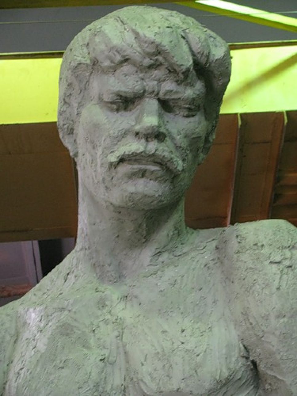 Памятник жертвам политических репрессий, который 
будет установлен в Барнауле, изготавливают в московской мастерской. Фото.