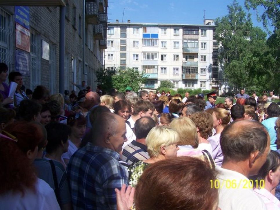 Вторая голодовка работников "Алттрака" в Рубцовске.
Фоторепортаж.