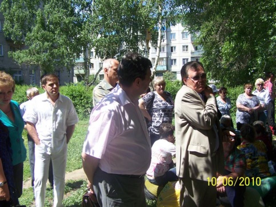 Вторая голодовка работников "Алттрака" в Рубцовске.
Фоторепортаж.