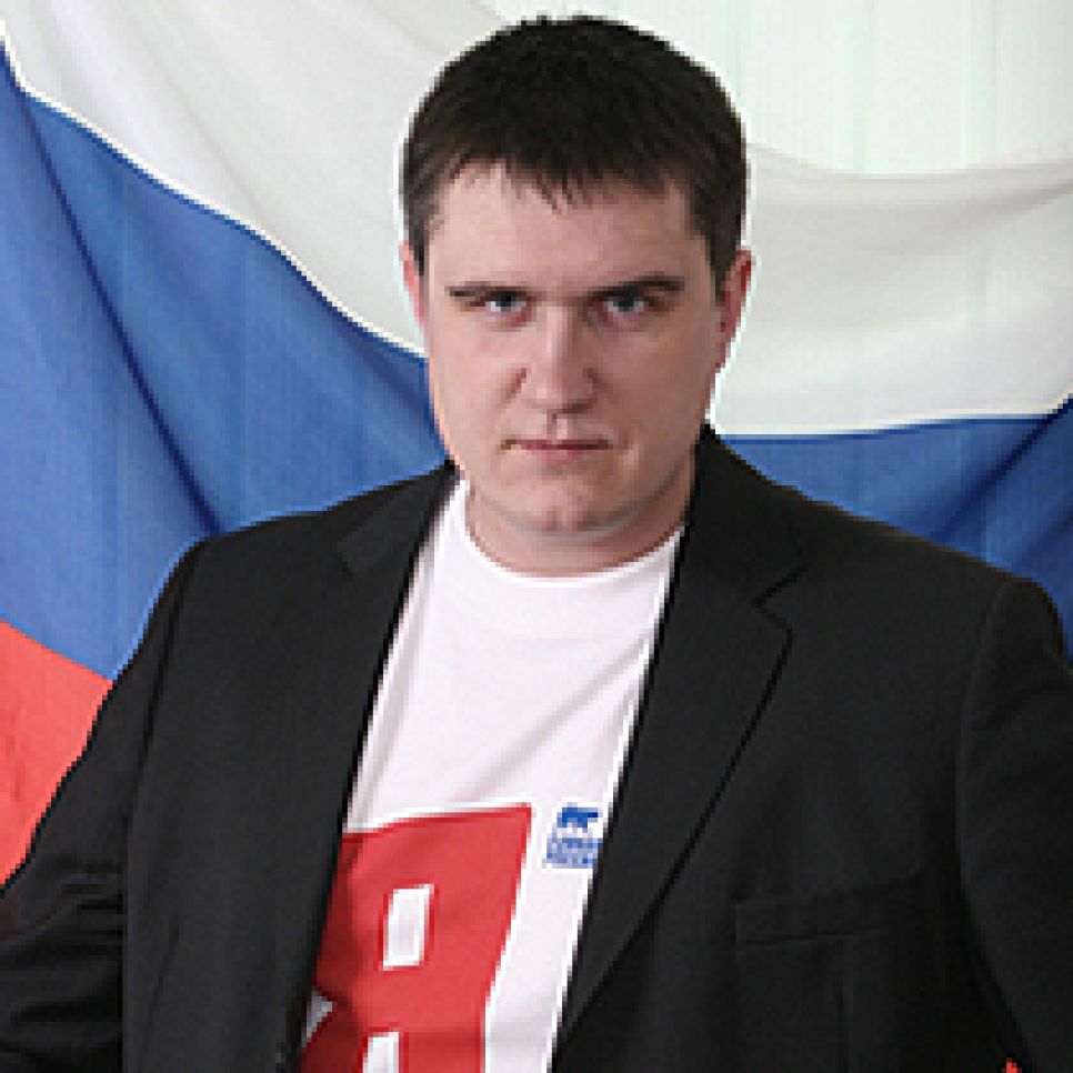 Сенатор-"молодогвардеец" рассказывает о том, как "Алтайский
Селигер" использовался для единороссовской индоктринации молодежи:
"МГЕР зовет во власть активных и неравнодушных!"