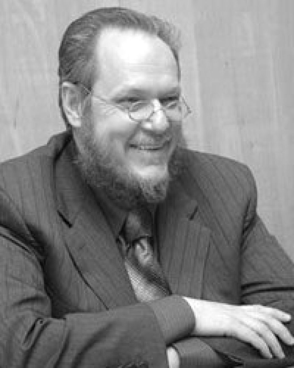 Потенциальный покупатель "Алттрака" Дмитрий Черкасов: мы
сначала ставим диагноз, смотрим, что из этого актива живо и может
зарабатывать деньги, и только после этого определяется цена
сделки.