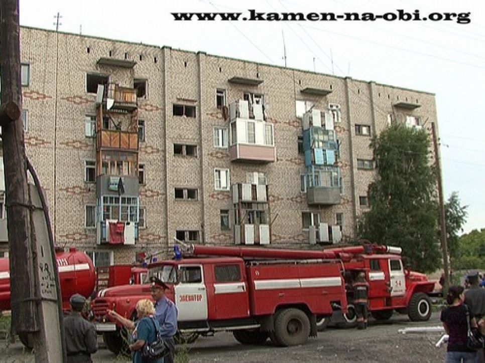 Подробности происшествия, связанного со взрывом бытового газа  в жилом доме
в Камне-на-Оби. Фото.