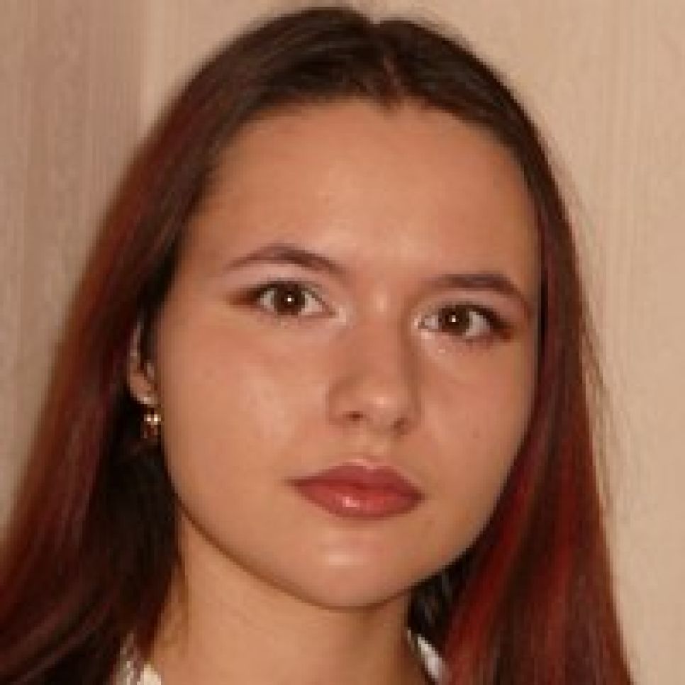 Политолог Оксана Гончаренко: "утечку" о возможной отставке
губернатора Алтайского края стоит рассматривать как политический
сигнал Центра главам регионов о консолидации элиты на местах.