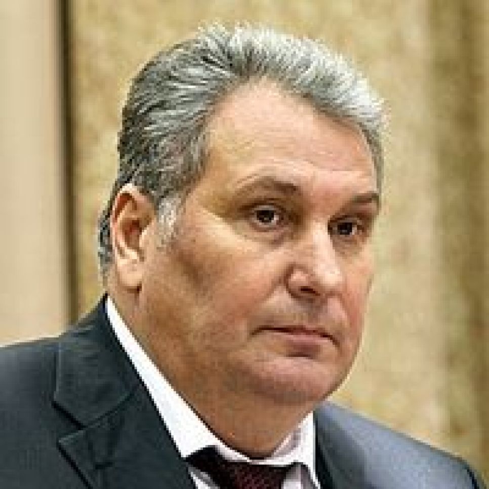 Вице-губернатор Яков Ишутин оценил, как тушили лесные пожары в
Алтайском крае: большой недостаток - то, что наши водоемы не были
подготовлены к приемке самолетов.
