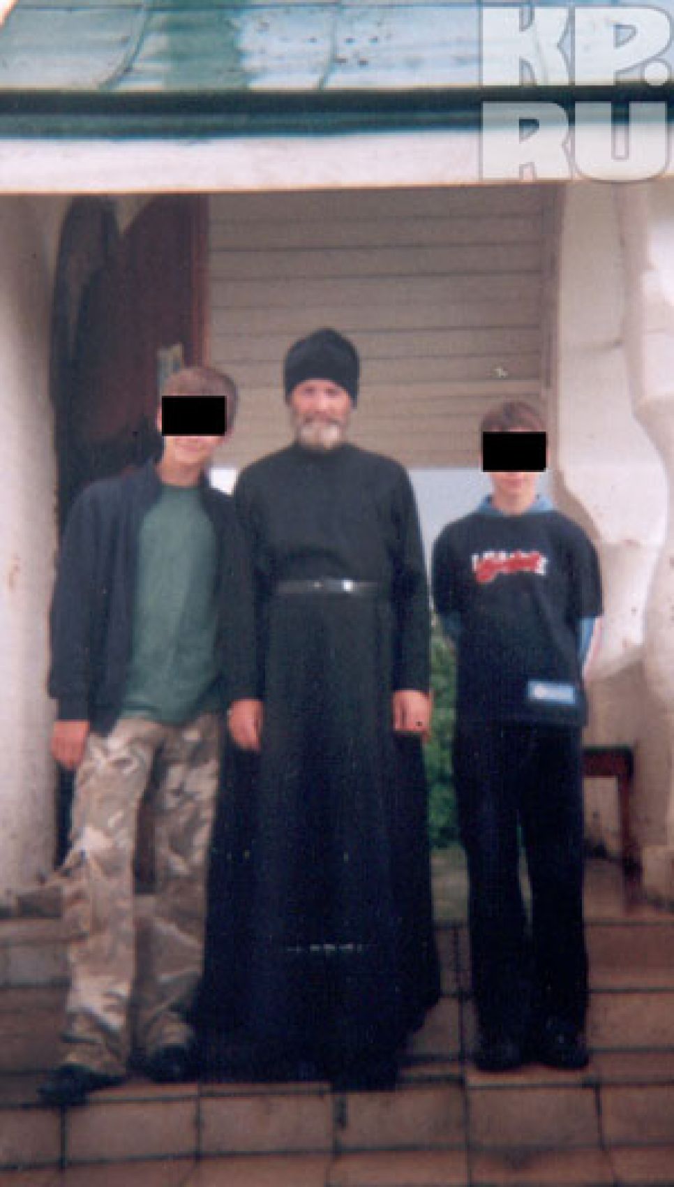 В Белгороде поймали бывшего алтайского священника, который
насиловал мальчиков.