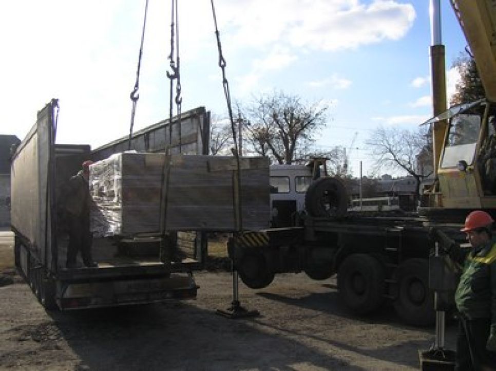 Памятник жертвам политрепрессий привезли в Барнаул.Фото.