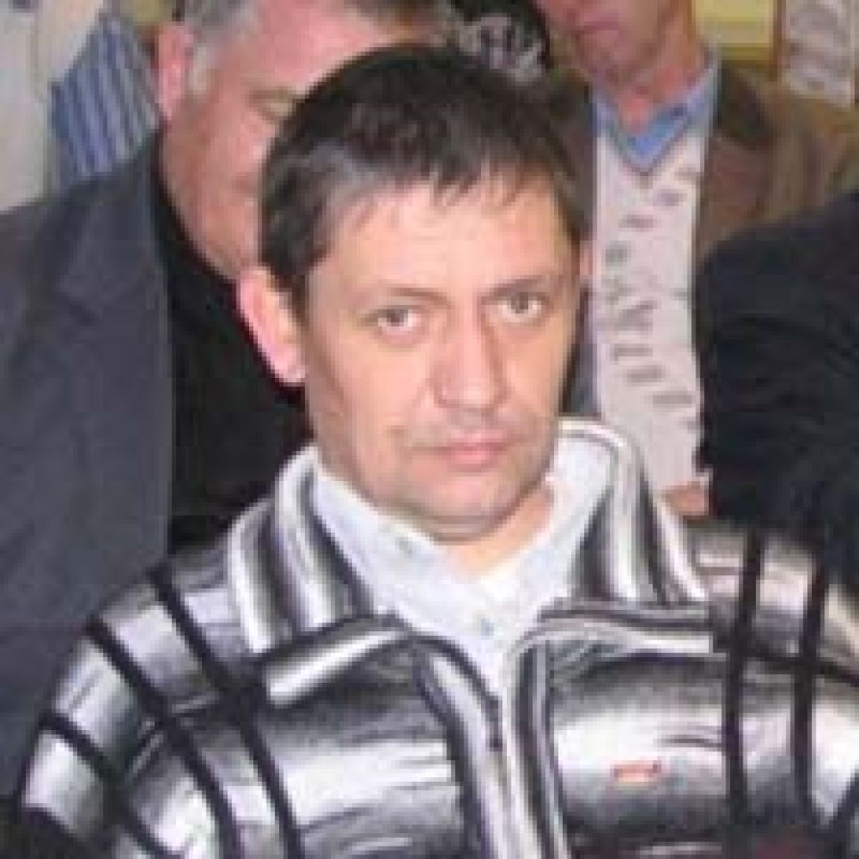 Лидер бурлинских эсэров Сергей Медведев о закрытии роддома в Бурле: как "Единой России" могла прийти мысль, что путем
закрытия роддомов можно поднять рождаемость?