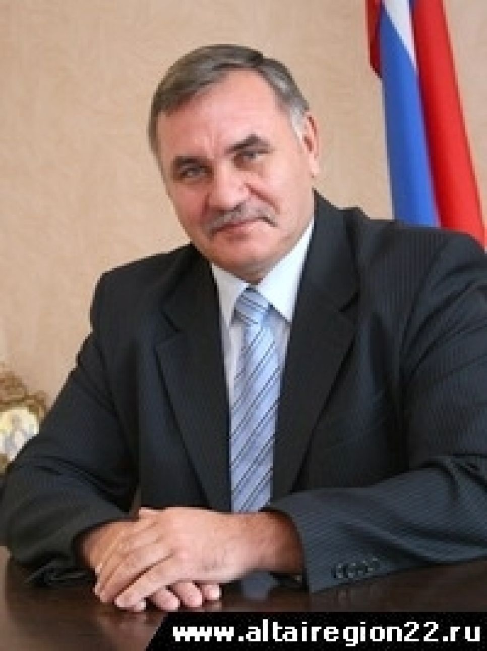 "Аграрным" вице-губернатором Алтайского края стал глава
администрации Кулундинского района Александр Лукьянов.