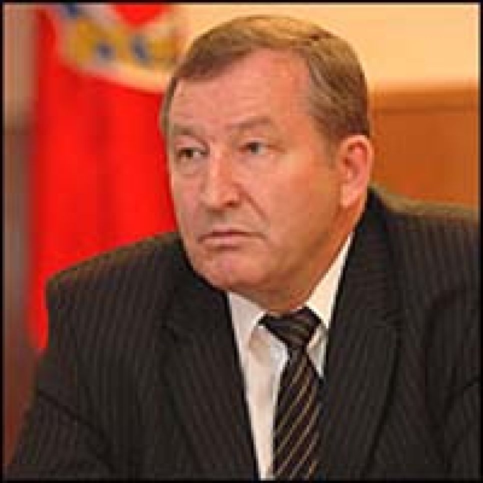 Тезисы отчета губернатора Алтайского края о результатах работы
его команды в 2010 году.