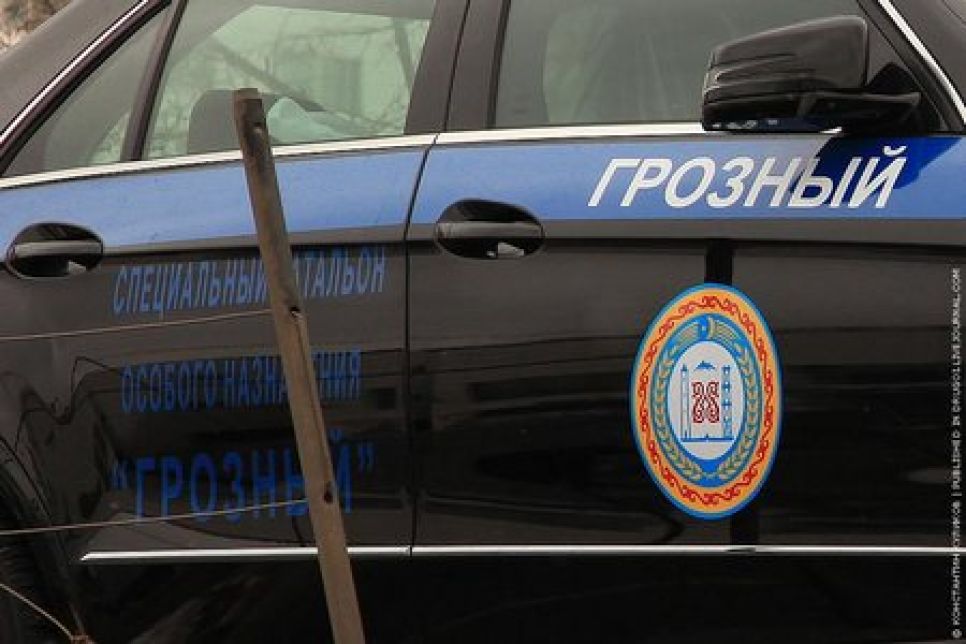 Популярный блоггер drugoi: в то время, как для кортежа Кадырова
закупили пять новеньких "Мерседесов", в Алтайском крае
малообеспеченные дети получают на школьное питание 4 рубля 10
копеек!