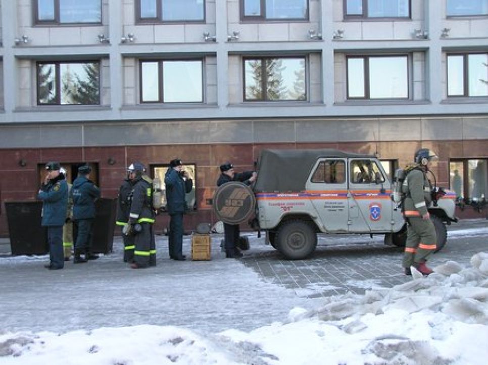 Пожар в драмтеатре и теракт в аэропорту:в Барнауле прошли учения спецслужб. Фото.