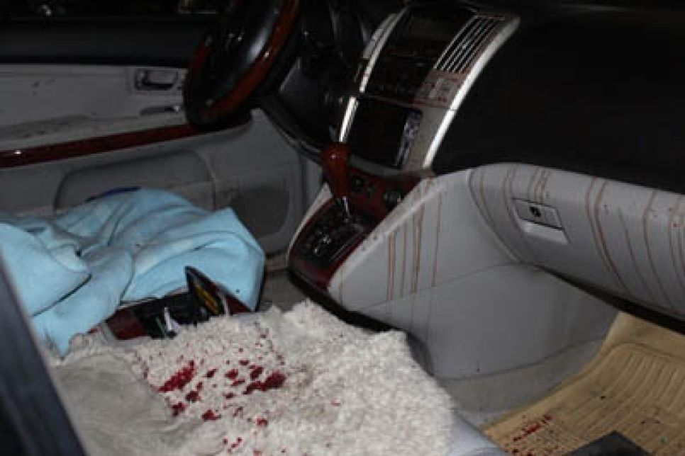 Рубцовский депутат Сергей Пчеляков обвиняет в попытке взрыва его 
автомобиля  мэра
города Петра Гамалеева.