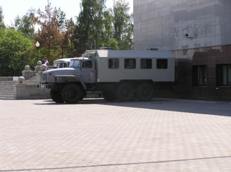 Обманутые барнаульские дольщики, с  которыми отказался 
встречаться  губернатор Алтайского края, объявили  о бессрочной голодовке.