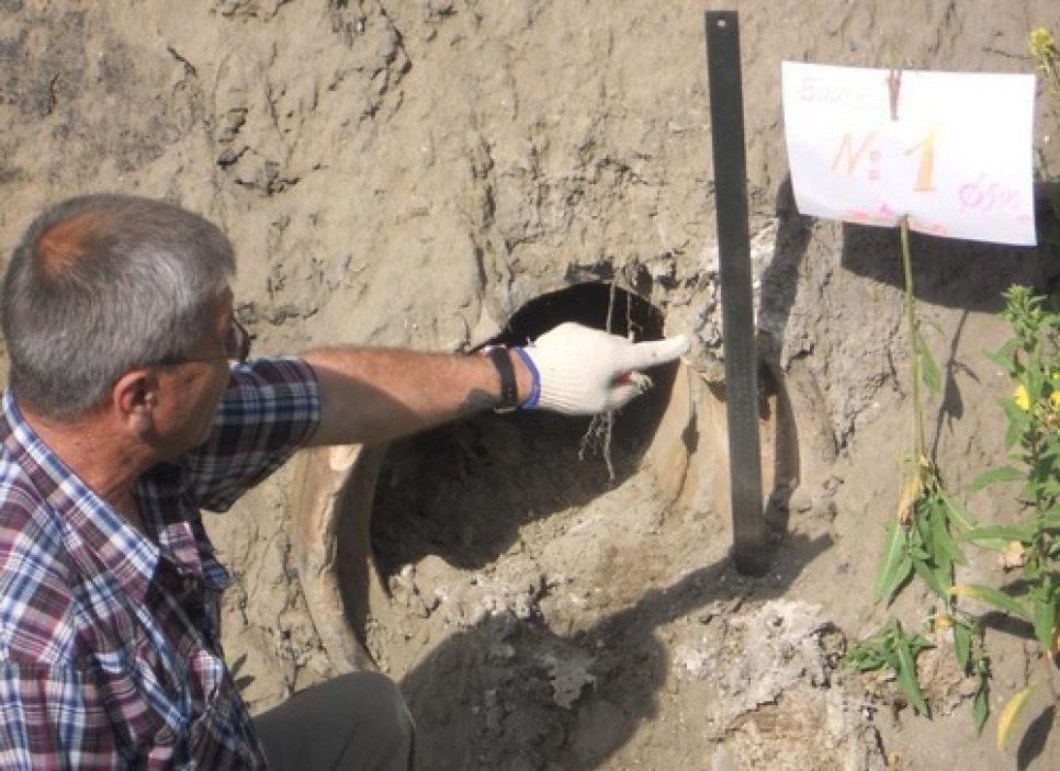 Общественник Николай Знагован просит руководство страны и Алтайского края
вывезти с территории промзоны Бийска опасный коллоксилин,
оставшийся после деятельности обанкротившегося оборонного завода
"Полиэкс".