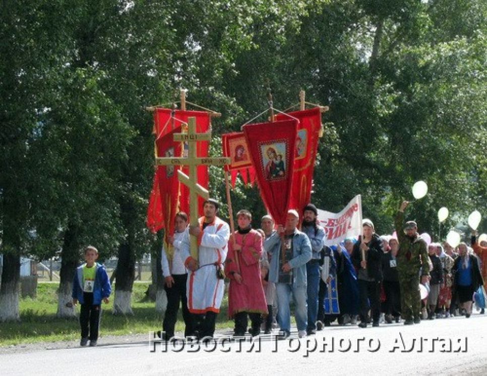 Антиалкогольный Крестный ход прошел в Республике Алтай.